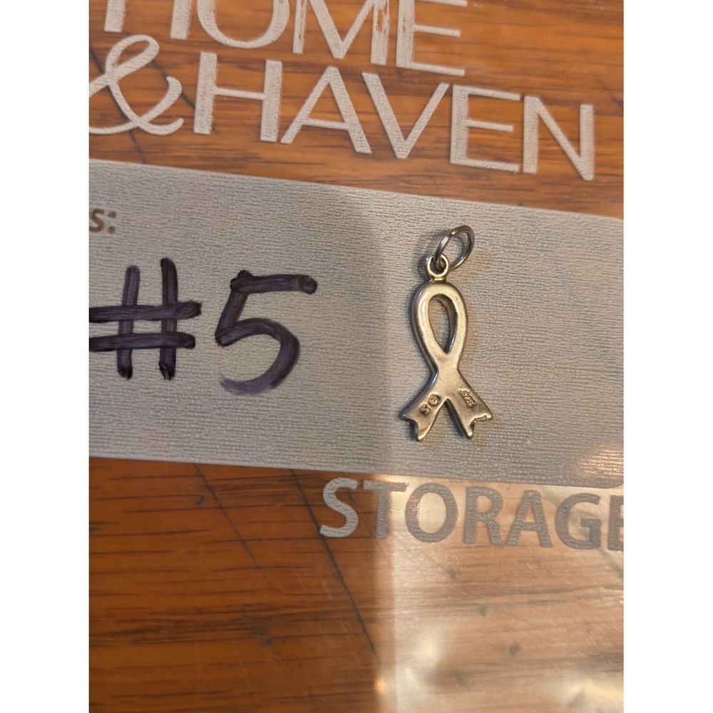 Vintage 925 Sterling Silver Purple Enamel Awareness Ribbon Pendant Charm SG - Picture 2 of 3